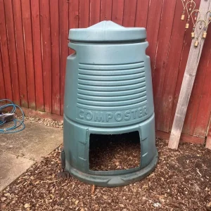 Compost bin