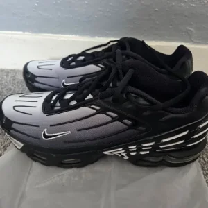 Nike Air Max Plus Tuned Air - Image 2
