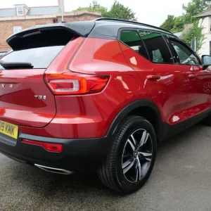 2019 Volvo XC40 1.5 T3 R-Design Auto Euro 6 (s/s) 5dr Petrol - Image 4