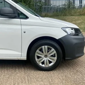 2025 Volkswagen Caddy 1.5 TSI 116PS Commerce Van (Business/Tech Pack) White Petrol Manual - Image 5