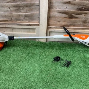 Stihl FSA 45 cordless trimmer with charger - Image 3