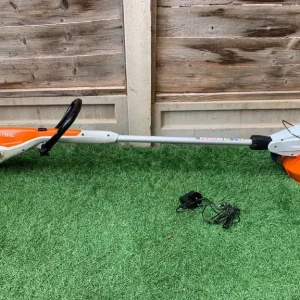 Stihl FSA 45 cordless trimmer with charger - Image 6