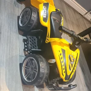 Quad and trailer - Image 2