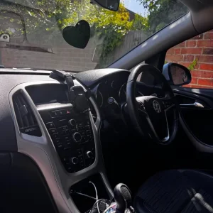 Vauxhall Astra Hatchback 2014 Manual 1398cc 5-door - Image 6