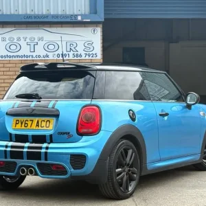 2017 Mini Cooper S D Auto 3-door Hatchback - Image 4