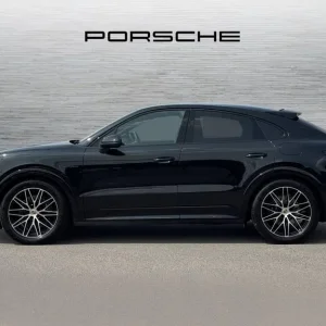 2025 Porsche Cayenne E-Hybrid 5-door S Coupe - Image 4