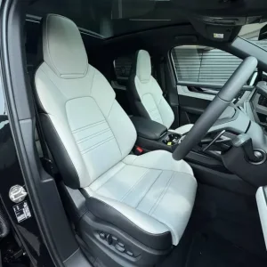 2025 Porsche Cayenne E-Hybrid 5-door S Coupe - Image 8