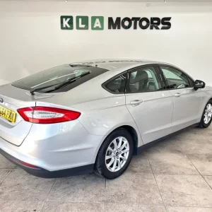 2015 Ford Mondeo 1.6 TDCi EcoStyle 5-door Hatchback Diesel Manual - Image 5
