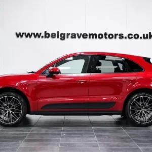 2021 Porsche Macan 2.0T 5-door SUV with PDK and 4WD - Image 4