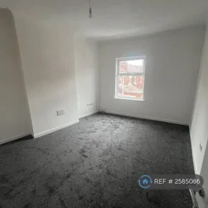 2 bedroom terraced house in Bannister Street, Altrincham, Trafford - Image 8