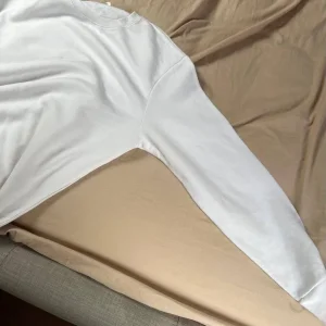 H&M White Crew Neck Sweatshirt (Large) - Image 4
