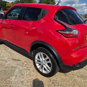 2015 Nissan Juke 1.6 Acenta XTRON Euro 6 5-door Hatchback Petrol Automatic - Image 5