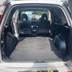 Honda CR-V 2.0 i-VTEC Executive Auto with Leather Seats and Sunroof - Image 6