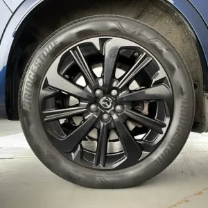 2022 Mazda CX-60 Plug-in Hybrid SUV - Image 8