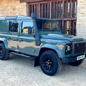 2014 Land Rover Defender XS Utility Wagon TDCi [2.2] Panel Van Diesel Manual - Image 2