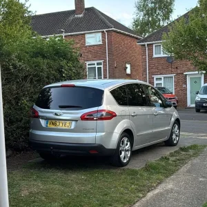 Ford S-Max MPV 2013 1997cc 5-door semi-auto - Image 5