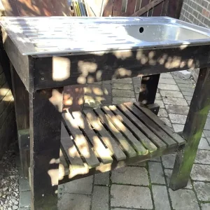 Outside Sink and Frame
