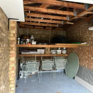Garage space in Penrhyndeudraeth, A487 - Image 3
