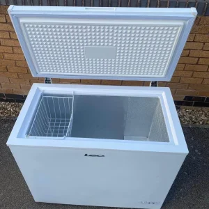 Medium size chest freezer - Image 2