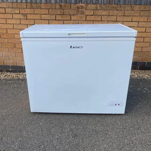 Medium size chest freezer