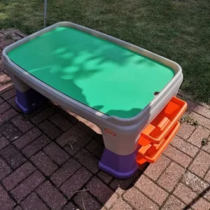 Little Tikes sand, water & craft table - Image 3
