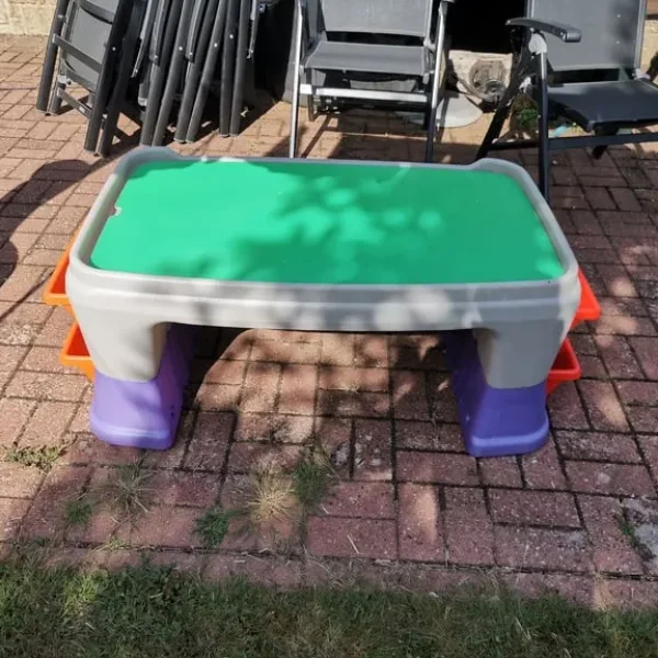 Little Tikes sand, water & craft table