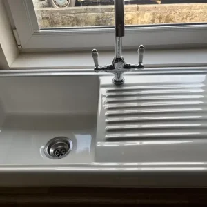 White ceramic sink - Image 4