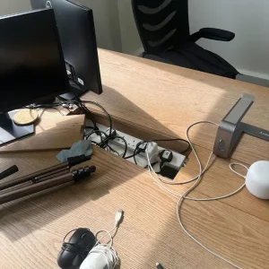 Office table / desk - Image 2