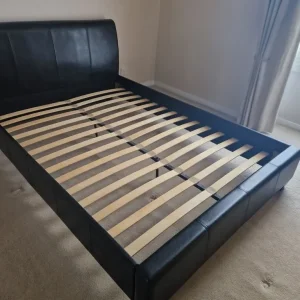 Faux leather bed frame - Image 4