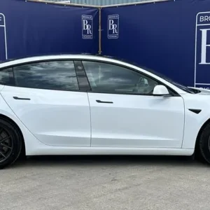 2022 Tesla Model 3 Long Range Dual Motor - Image 4