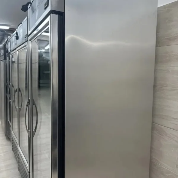True 1 Glass Door 538L Upright Display Fridge Aluminium GDM-19T-HC-TSL01