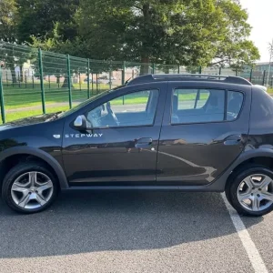 2019 Dacia Sandero Stepway Essentials 1.0 SCe Petrol Hatchback - Image 8