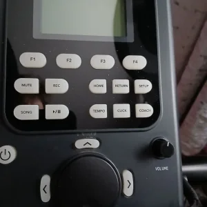 Digital Drums 470x mesh kit with pedal and accessories - Image 6