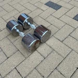 2 x 18kg dumbbells