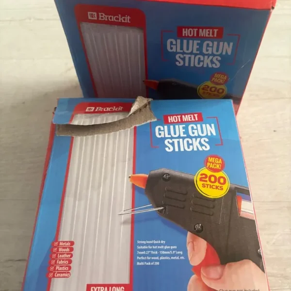 Glue sticks approx 500