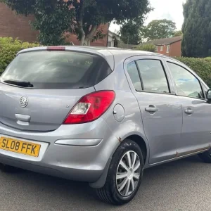 2008 Vauxhall Corsa 1.2i 16V Club 5-door Hatchback Petrol Automatic - Image 7