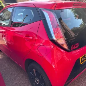 2015 Toyota Aygo 1.0L Manual 5-door hatchback - Image 4