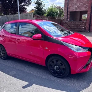 2015 Toyota Aygo 1.0L Manual 5-door hatchback - Image 6