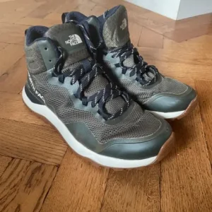Womens north face boots