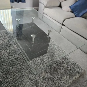 beautiful Spanish glass coffee table with marble base - Image 5