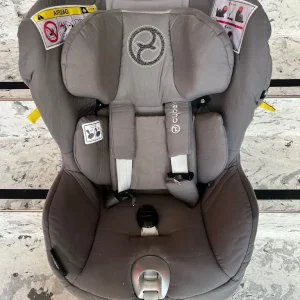 Cybex Sirona Z i-Size car seat with 3 Base Z i-Size bases