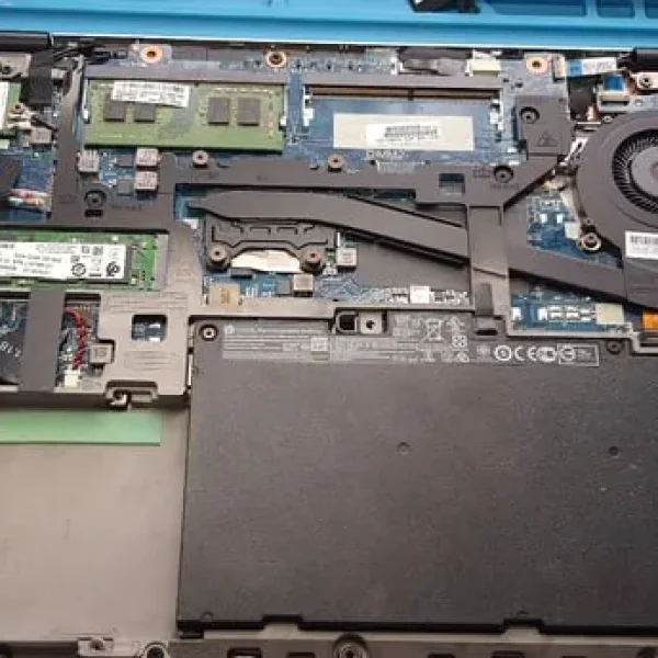 Broken or old Laptops, PCs & Games Consoles