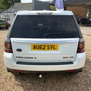 2012 Land Rover Freelander 2.2 SD4 GS 5-door Auto Estate Diesel - Image 6