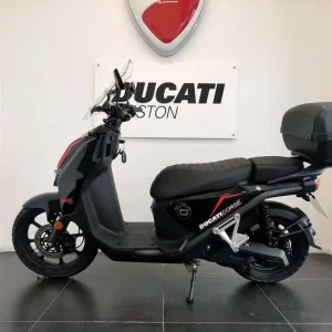 2022 VMoto Super Soco CPx Dual Battery Black 20 Miles - Image 2