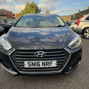 2016 Hyundai i40 1.7 CRDi Diesel Estate - Image 3