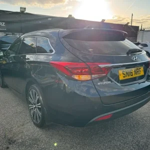 2016 Hyundai i40 1.7 CRDi Diesel Estate - Image 5