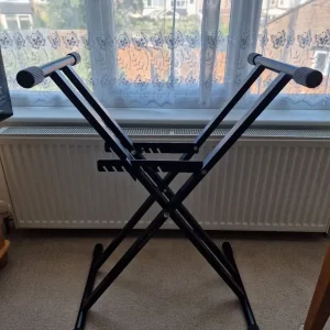 Giraffe Double-X Keyboard Stand