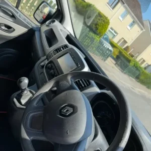 Renault TRAFIC Panel Van 2015 Manual 1598cc - Image 4