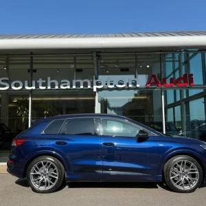 2023 Audi Q4 e-tron 50 Edition 1 Estate 5dr Electric - Image 4