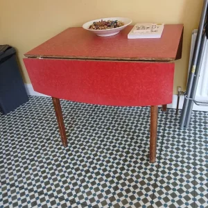 Vintage table with drop leaf - Image 2